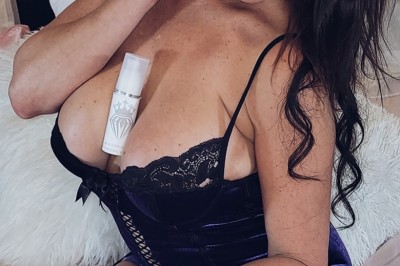 Coralyn Jewel Announces Star-Powered CBD Personal Lube Set to Debut at EXXXOTICA Chicago