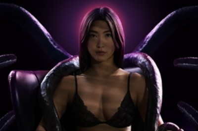 Hentaied Universe Signs Emiri Momota as 1st Contract Star