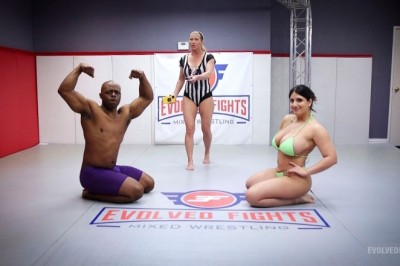 ‘Baghdad Baddie’ Sarah Arabic Makes Her Evolved Fights Debut