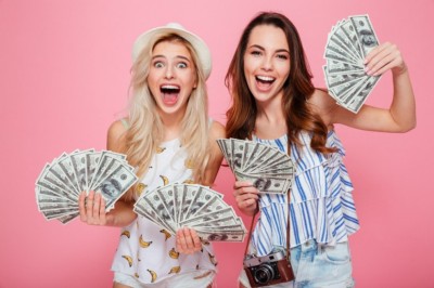  Cam Models Are Making $20 to $300 an Hour. You Can Too!